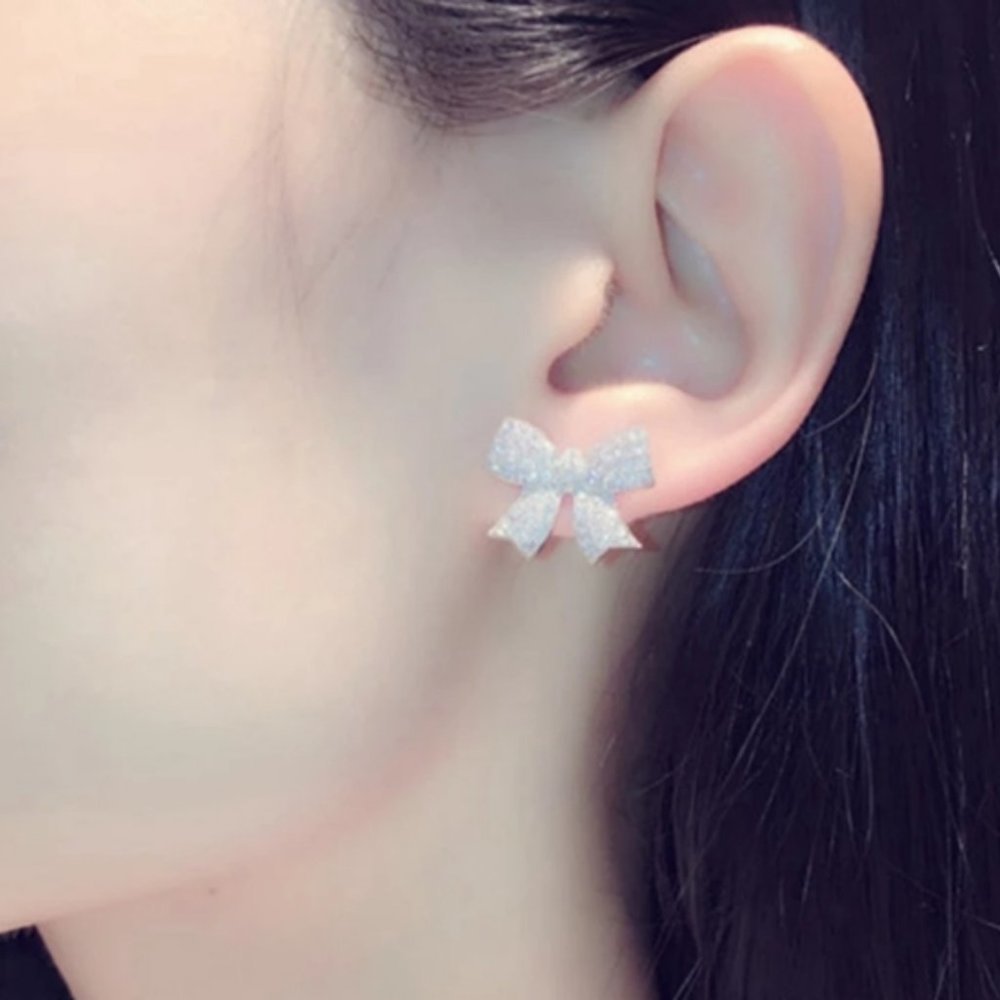 *NEW 925 Sterling Silver Diamond Bow Stud Earrings - Picture 3 of 5